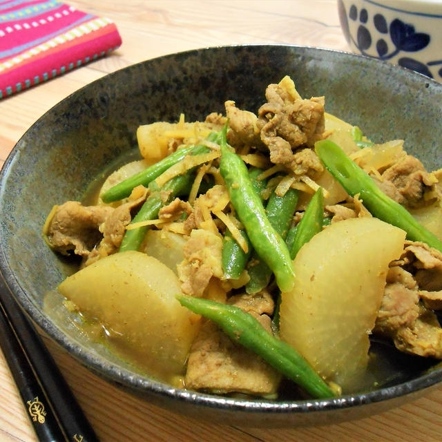 簡単煮るだけ！！豚肉と大根のカレー煮込みの作り方/レシピ