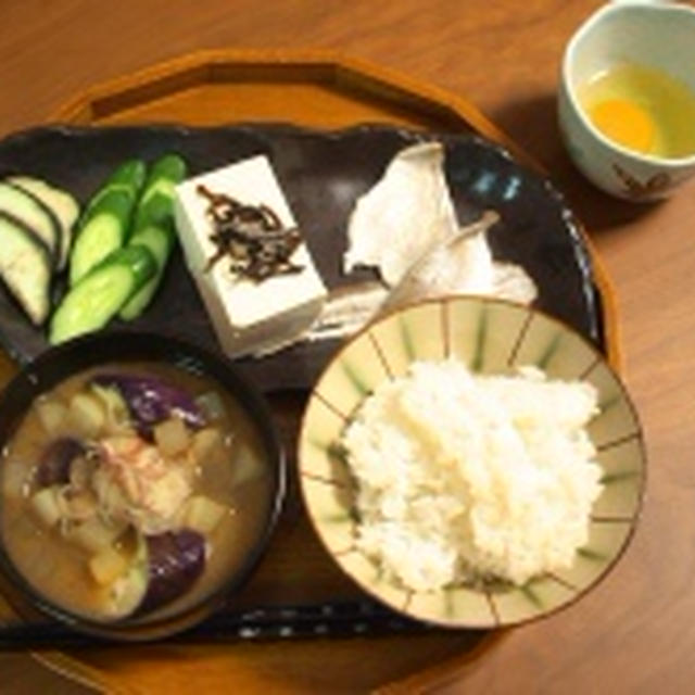 なすのお味噌汁で、和定食な朝ごはん♡