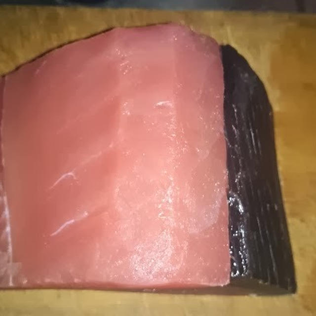 マグロ、美味し。ズケと刺身にしました。　Tuna, taste. I was in sashimi and Zuke. 