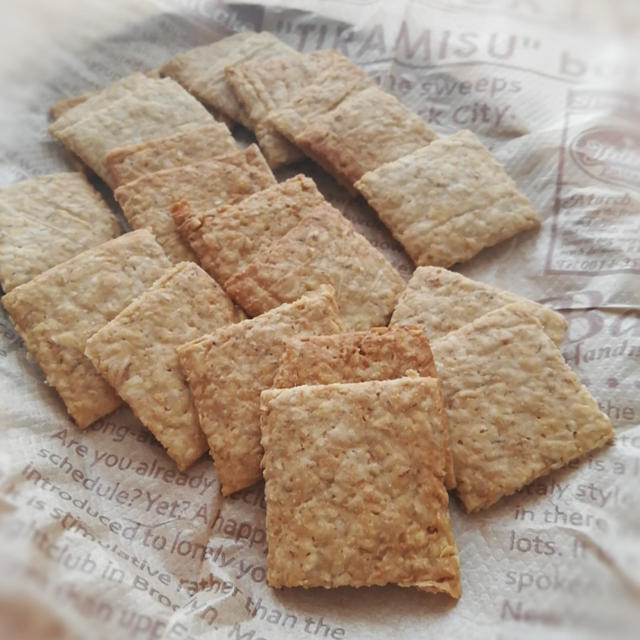 【材料4つ！袋でできる】小麦粉・砂糖不使用のパリパリ薄焼きオートミールメープルクッキー