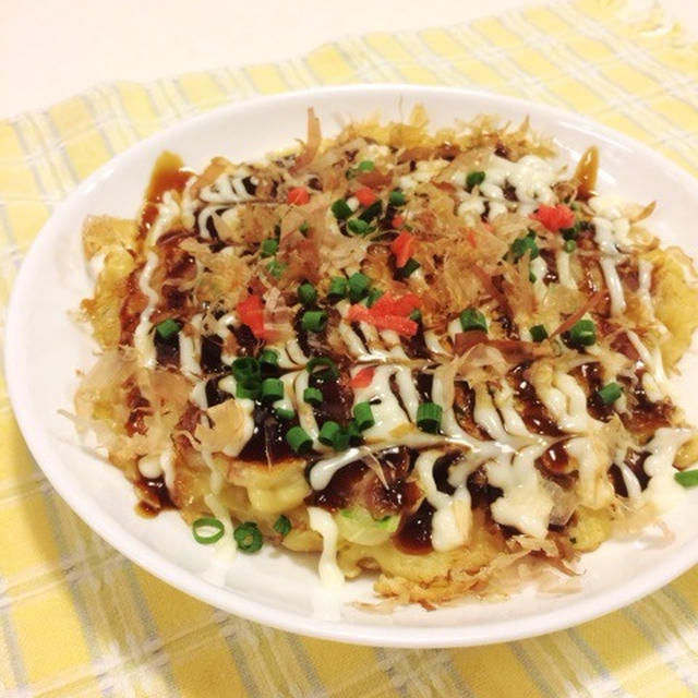 もやしたっぷりのお好み焼き
