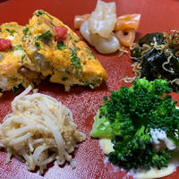 豆腐とせせりのオムレツ　/　きざみ紅しょうが風ペースト