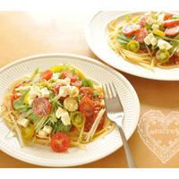 *　マ・マー早ゆでパスタ「生野菜のせ・ミートパスタ」　*
