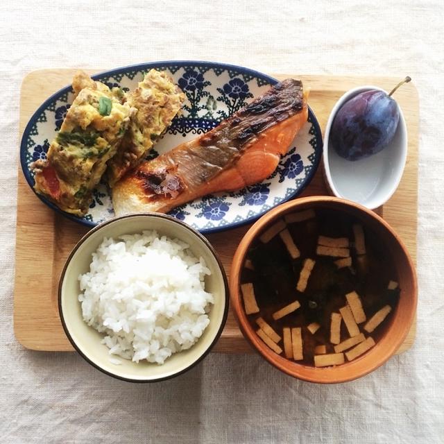 9月10日の朝ごはん。調理時間10分。焼き鮭定食