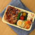 使い捨て弁当箱で、照りチキ丼弁当♪