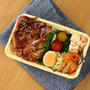 使い捨て弁当箱で、照りチキ丼弁当♪