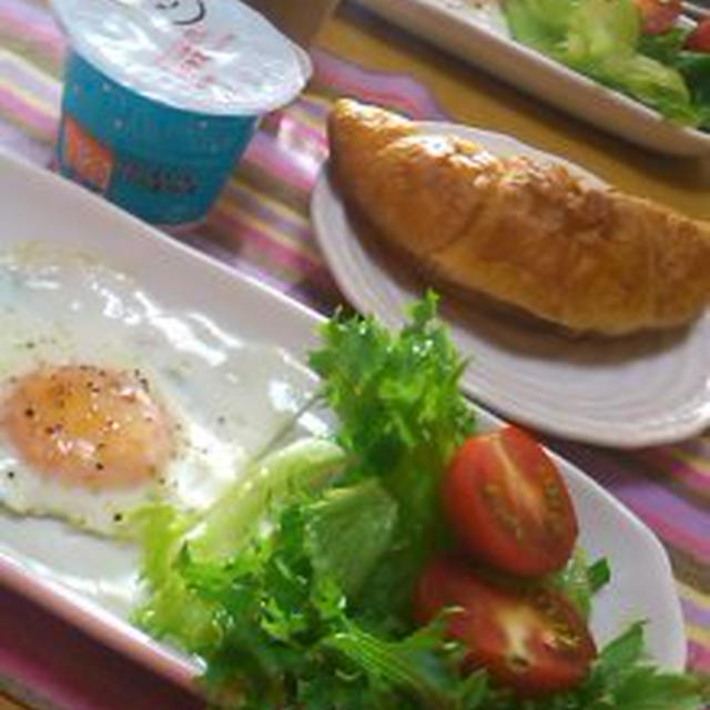 クロワッサンでGoodmorning