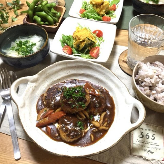 子供大好き！デミカレーの煮込みハンバーグ♡