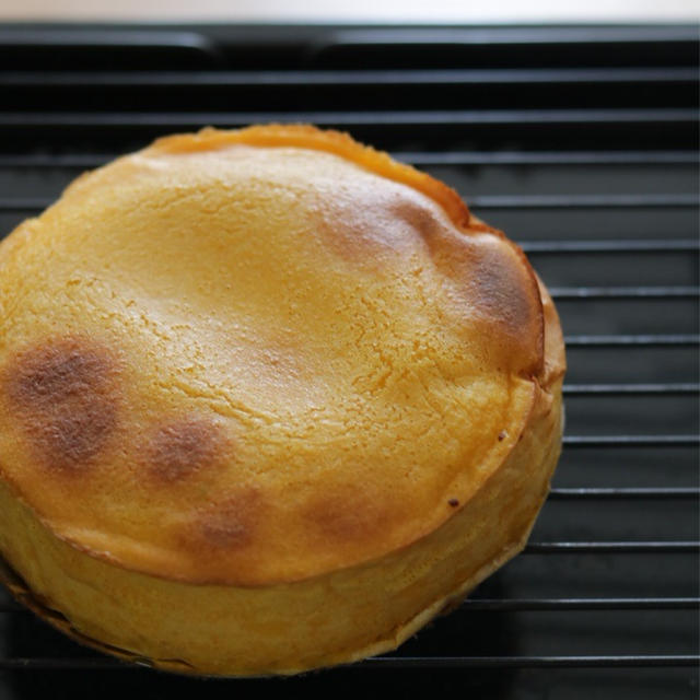 ミキサーで混ぜて焼くだけのケーキ