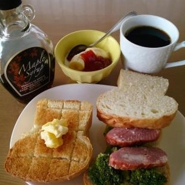 ロースハムサンド・メープルバタートースト♪
