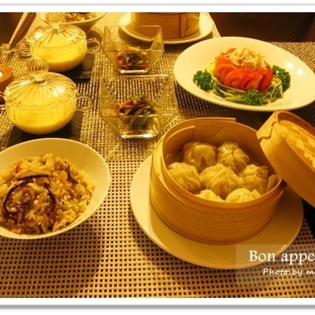 中華の夕食～お手軽小龍包、豚角煮入り中華おこわ、棒棒鶏、中華風コーンスープ他