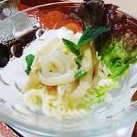マ・マーの早茹でパスタで☆焼き茄子＆新玉ねぎのレモンミントサラダ