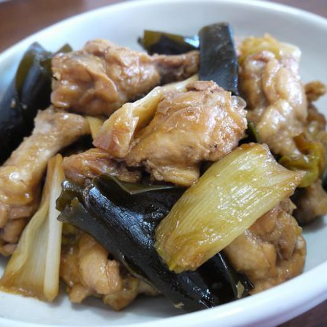 手羽元の昆布と長ねぎの煮物♪