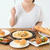 大食いのテクニックは裏返すと食べ過ぎを抑える事になる！