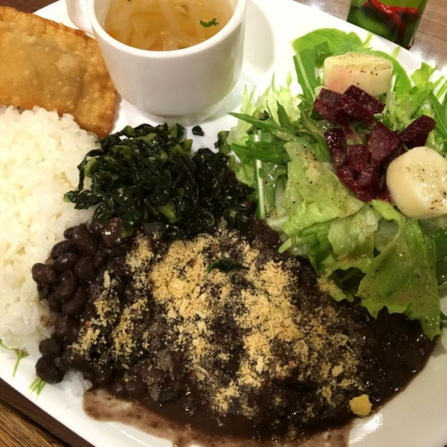 ★料理教室お申込み受付中！★4月16日開催！ブラジルの国民食「フェジョアーダ」をお手軽に♪