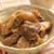 安い牛肉とコンニャクとゴボウの味噌煮込み