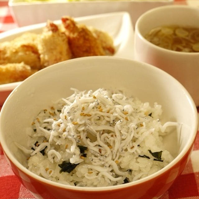 ワカメとしらすの混ぜご飯