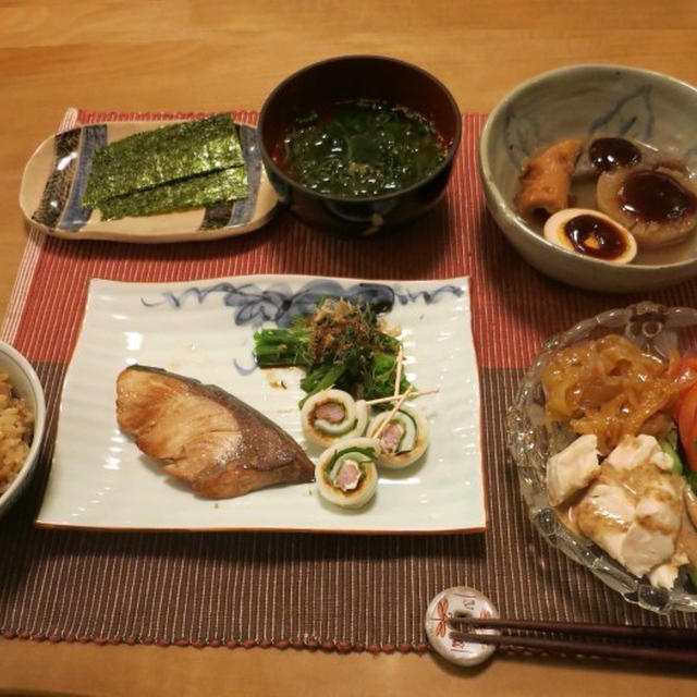 ブリの照焼や　炊き込みご飯の晩ご飯♪