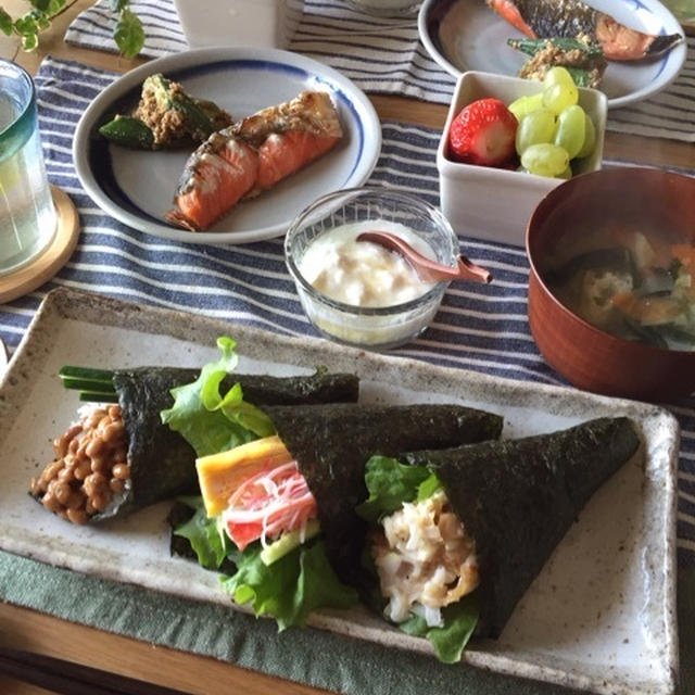 三種の海苔巻きde朝ごはん♪…うち、嫌い。