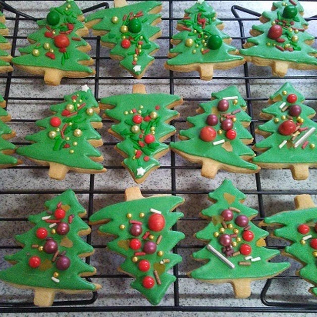 クリスマス用シュガーアイシング・クッキー(^^♪