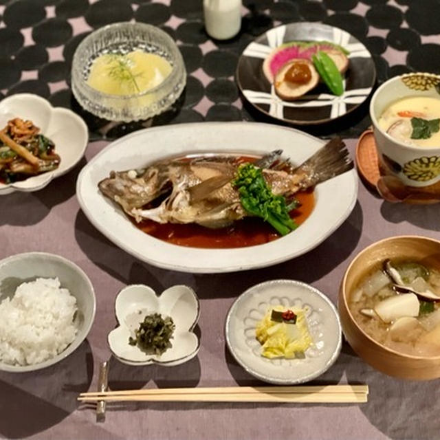 メバルの煮付けと、少しずつ春めいてきた夜ごはん