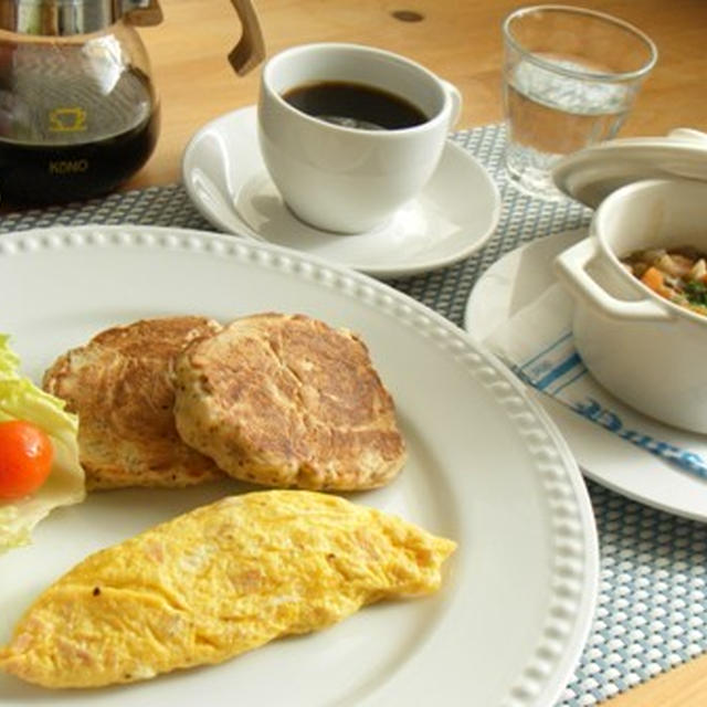 朝ごはんは紅茶酵母でパンケーキとオムレツ