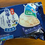 今日のおやつは牧場しぼり定番　ミルク味！