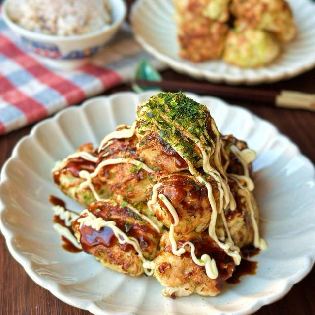 キャベツの芯も使って☆鶏むね肉と水切り豆腐のお好み焼き風唐揚げ