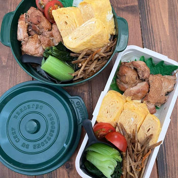 手羽元のさっぱり煮弁当と　おやつ