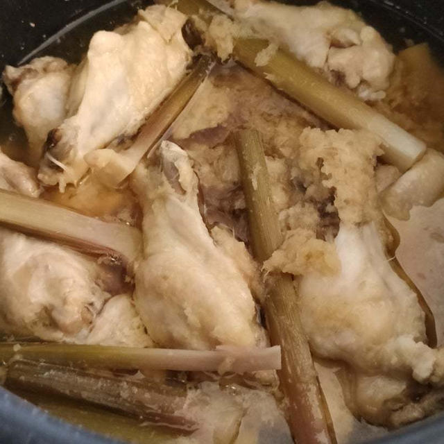 生姜の甘酢漬けとか炊飯器でしょうがたっぷり手羽元煮込みとか(*´艸｀*)