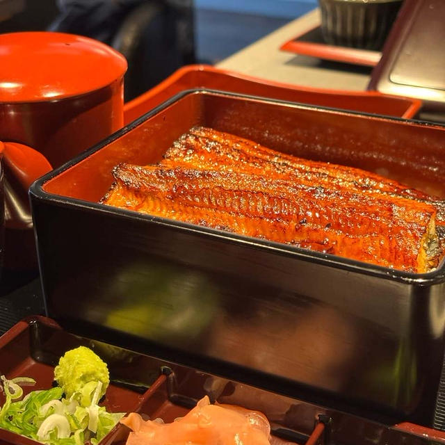 最近流行っているフランチャイズの鰻の成瀬はおいしいのか？