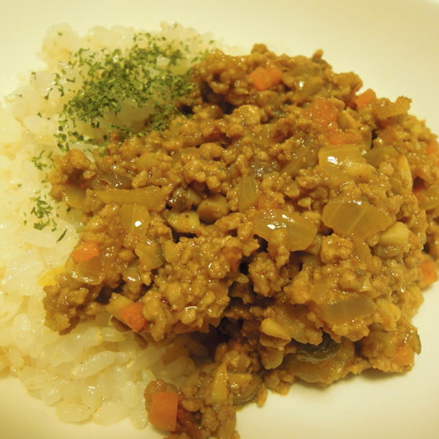 しめじで旨みUP！ドライカレー