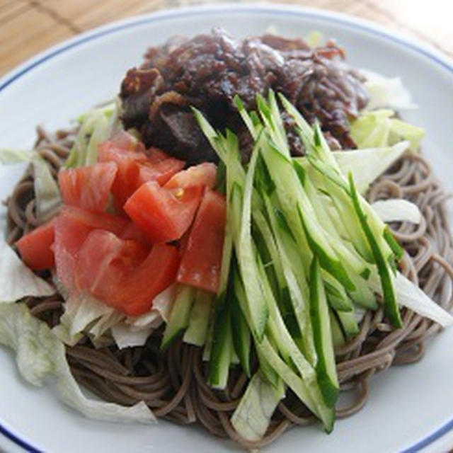 牛肉のサラダそば