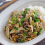 青椒肉絲どんぶり｜小さくカットでご飯がすすむどんぶりに！