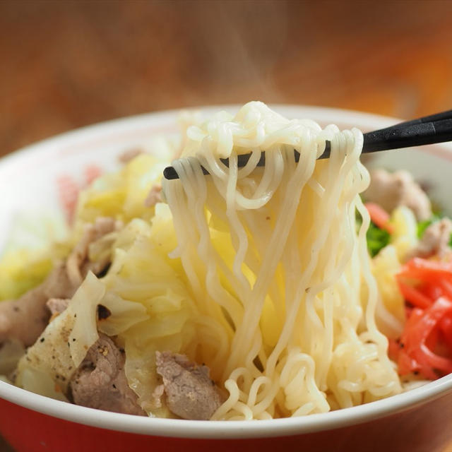 うまかっちゃんで豚キャベツラーメン、うまかっちゃんアレンジ