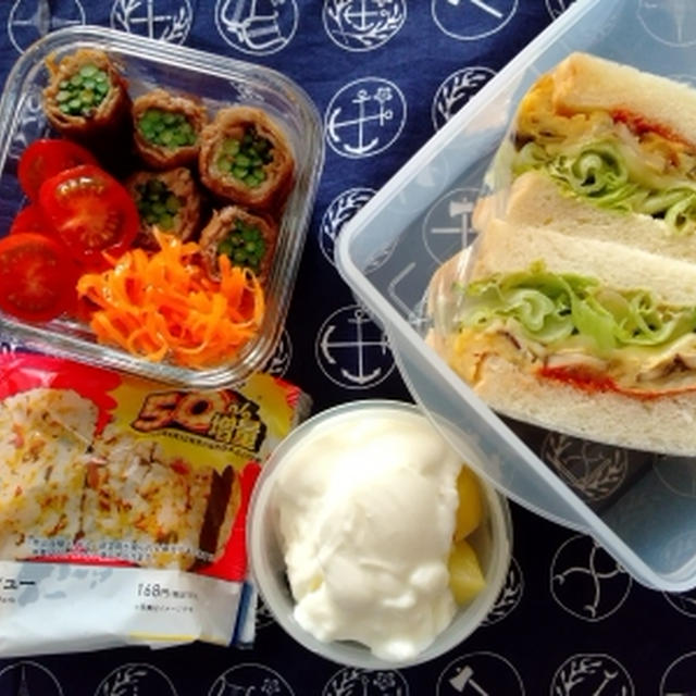 オムレツサンド弁当