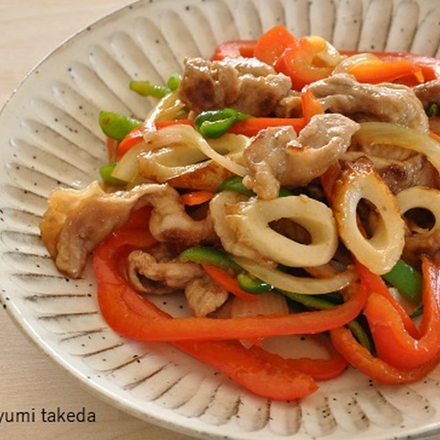 ちくわは旨み出しの最強食材！こくうま♡豚こまとパプリカの甘辛炒め【ストックおかず】