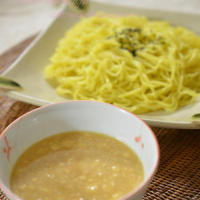 お豆腐入りのまろやかつゆで食べる♫ざるラーメン。