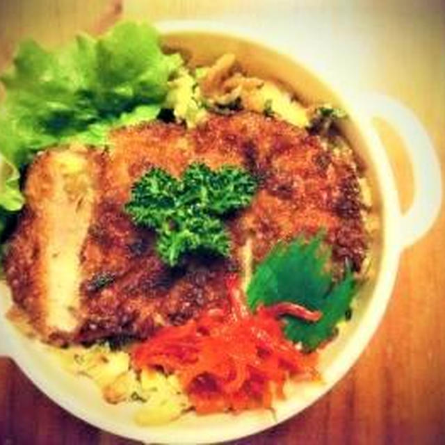 *コクを出すのは○○！『かつ丼弁当。』