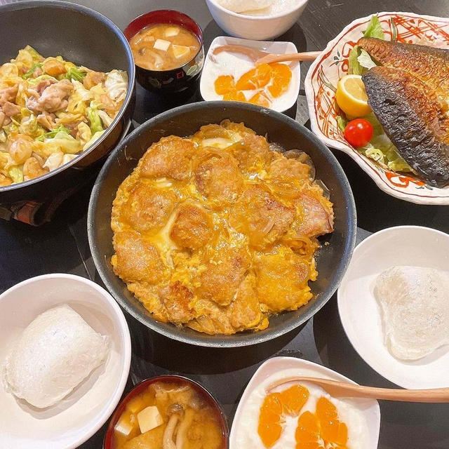 ソッコーカツ煮とアテモヤです！！