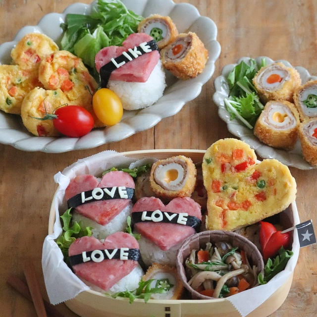 バレンタイン弁当＊おかずは節約の竹輪の肉巻きフライ