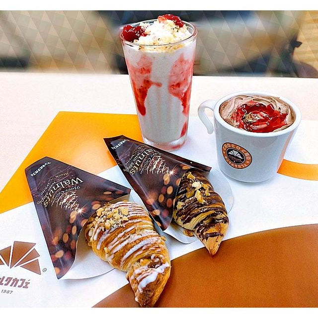 「サンマルクカフェ」キラキラなチョコクロとケーキみたいなドリンクでクリスマス先取り♪