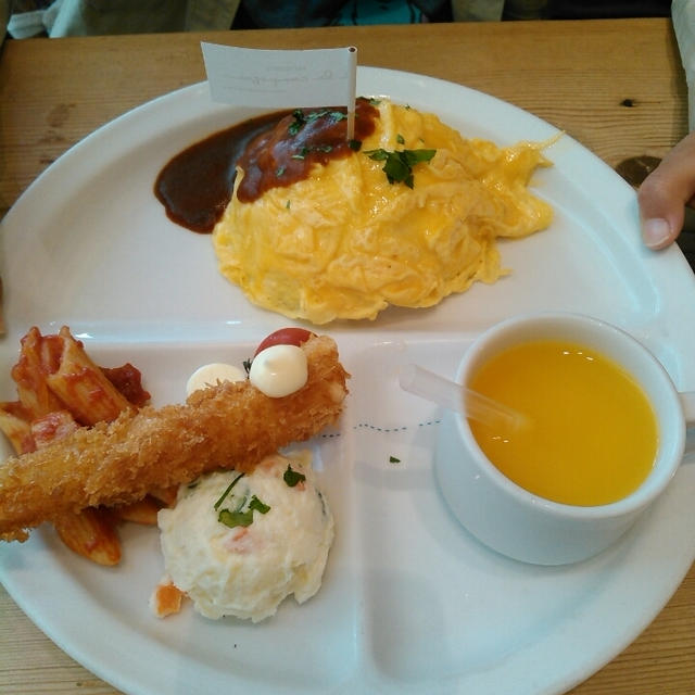 家族でがっつりランチ～ラ・カンパーニュ