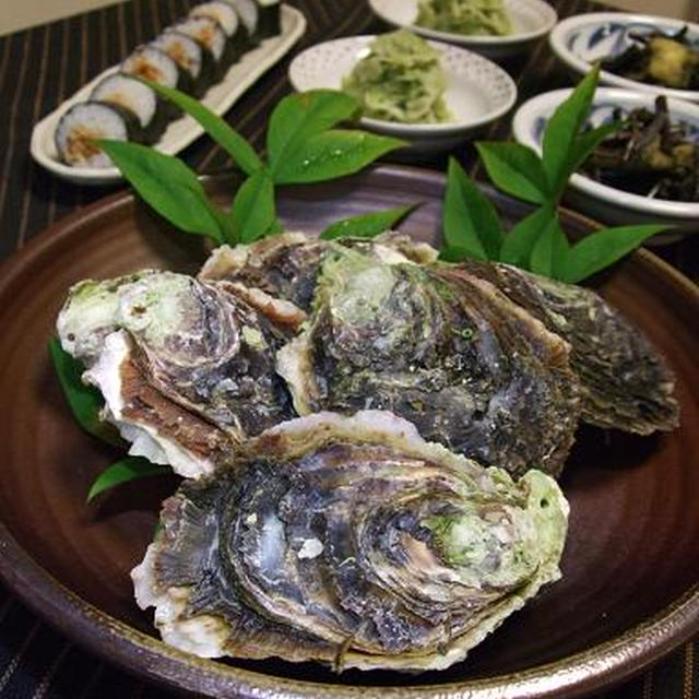 濃厚な旨味で腹いっぱい！蒋淵(こもぶち) の岩がき