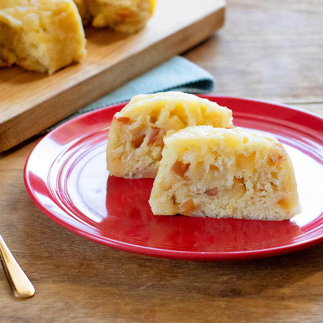 レンジで簡単！材料少なめの痩せスイーツ「豆腐のりんご蒸しパン」の作り方