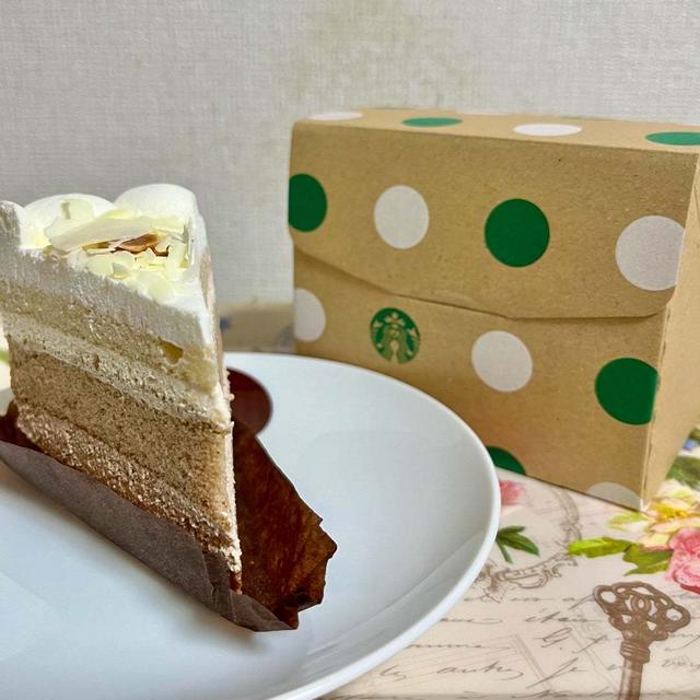 ホリデーシーズン！スターバックス ホワイトモカケーキ