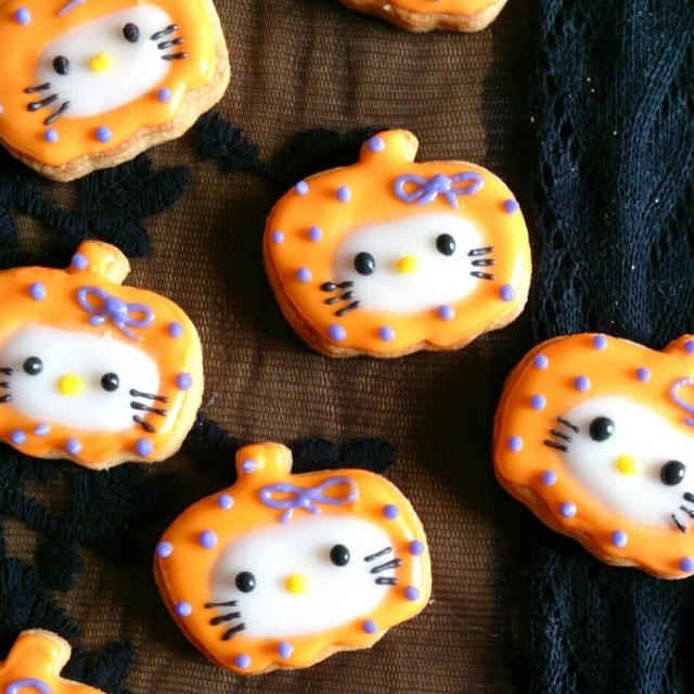 ハロウィンドラえもんとハロウィンキティ