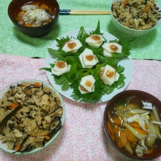 炊き込みご飯とでんぶん団子汁 By Satorisuさん レシピブログ 料理ブログのレシピ満載