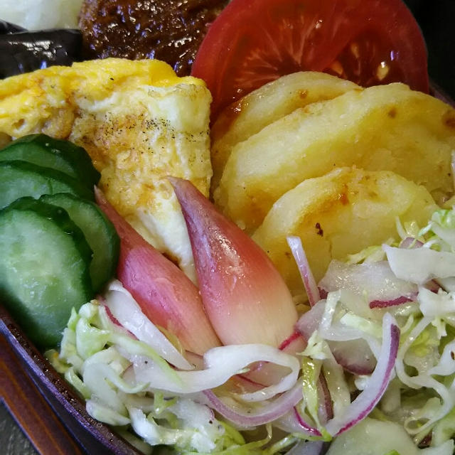 デミグラバーグ弁当