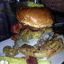 これぞアメリカの巨大ハンバーガー